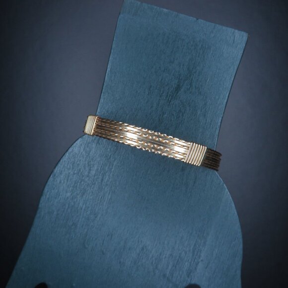 14K Gold Wire Bracelet - Picture 5 of 13